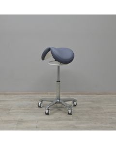 Harry Hocker Sattelstuhl SCORE AMAZONE-ALBA - Fußkreuz und Gasfeder in ALU Balancering in weiss