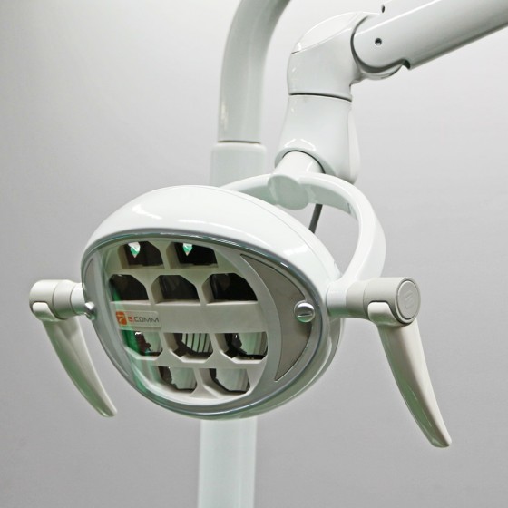 Gcomm Polaris LED OP Leuchte Dental in RAL 9003 Kavo dentalweiß NEUE VERSION