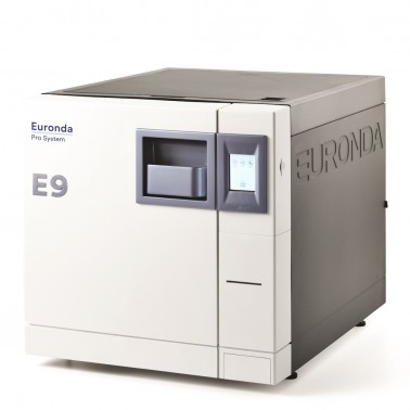 Euronda E9 B-Autoklav mit Wasseraufbereitung und Etikettendrucker